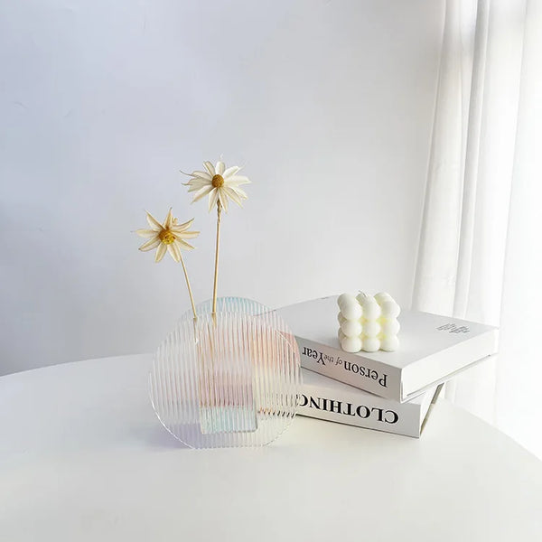 Shatterproof acrylic vase variant G front view - geometric shape