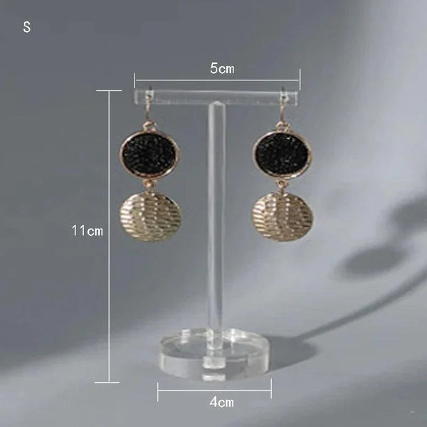 Size comparison of small and large acrylic earring stands
