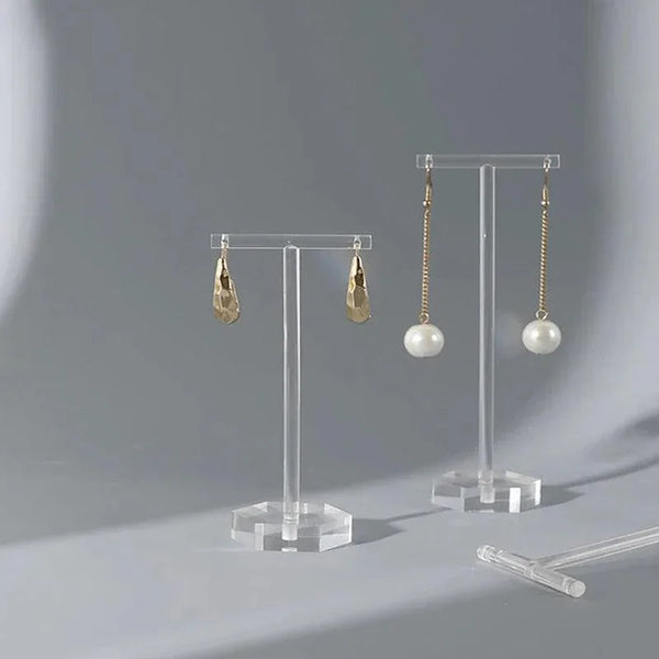 Transparent earring rack with rectangular bottom, side angle