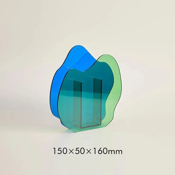 Size Reference of Nordic Acrylic Vase – 10 x 5 x 5 Inches