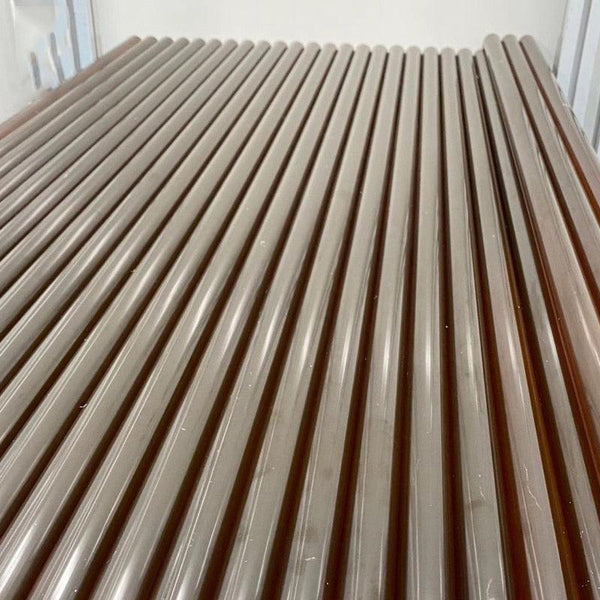 Color comparison of black and amber Ultem PEI rods