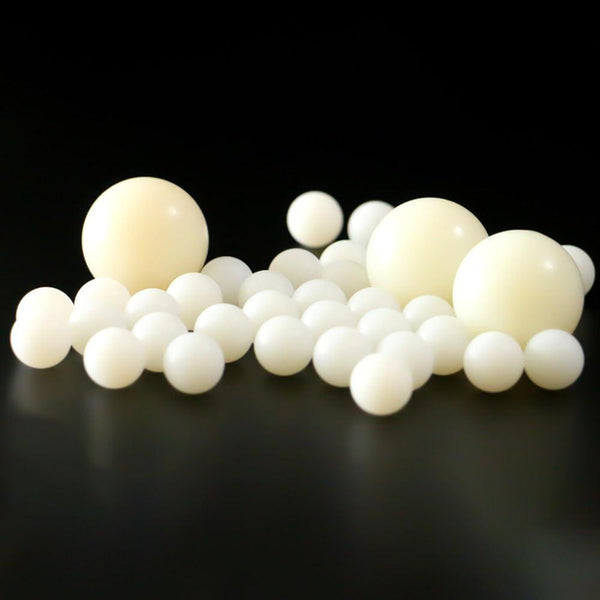 Front view of 25.4mm Nylon 66 plastic balls for industrial use