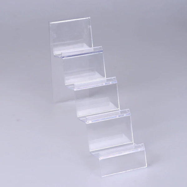 Weight capacity demonstration of sturdy display stand