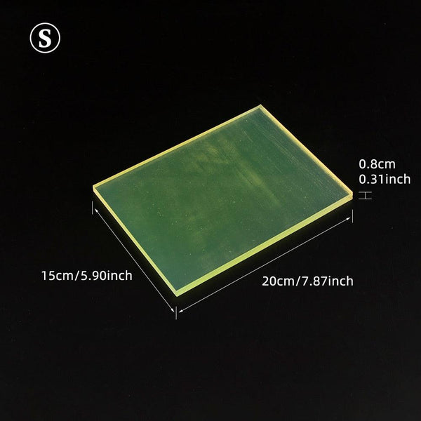 Demonstration of leather cutting on anti-slip grid mat